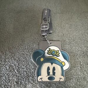 Disney Cruise Line Castaway Club Platinum Captain Mickey Lanyard ID Holder NEW